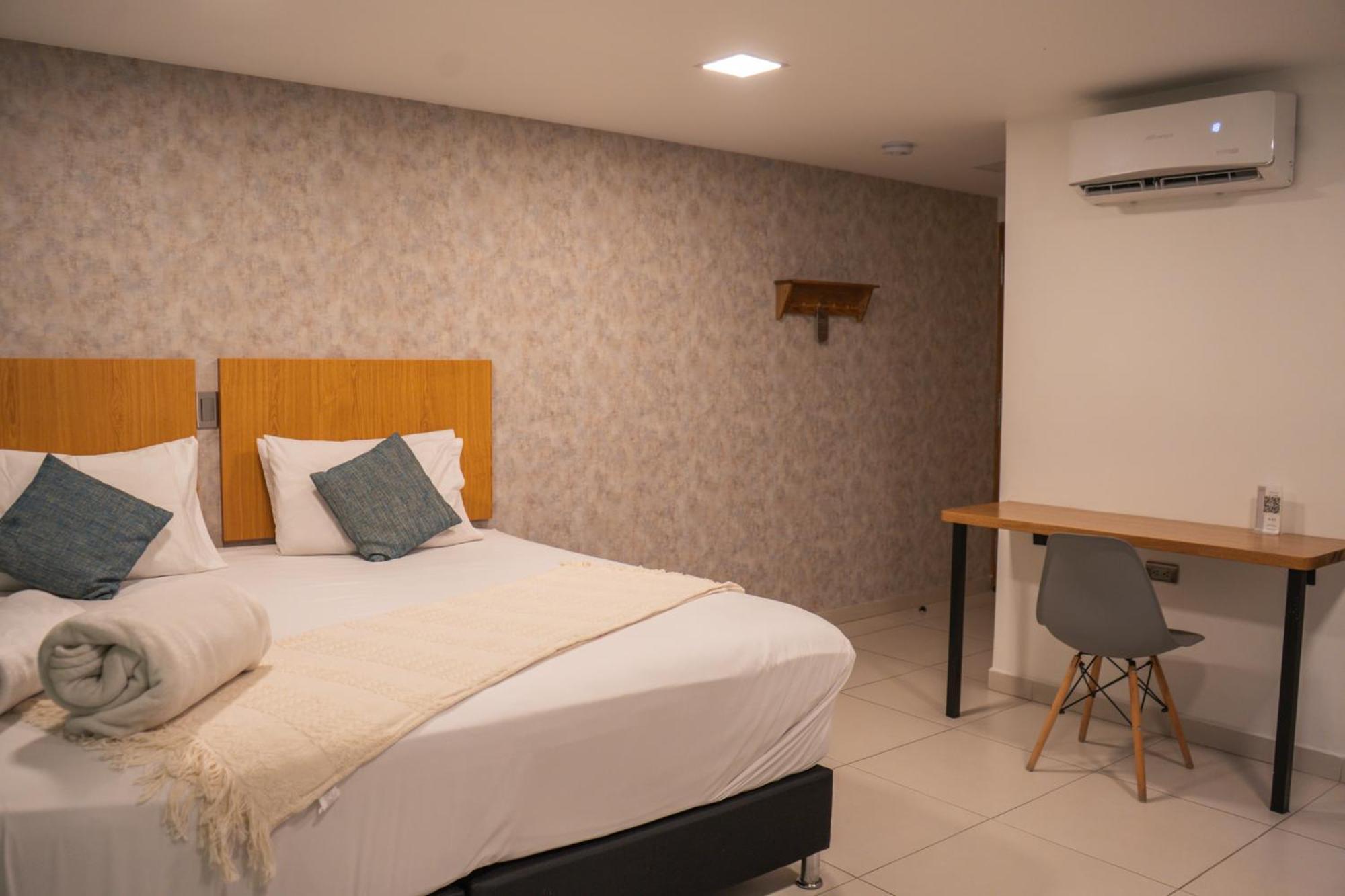 Hotel Bambu Milla De Oro Медельїн Екстер'єр фото