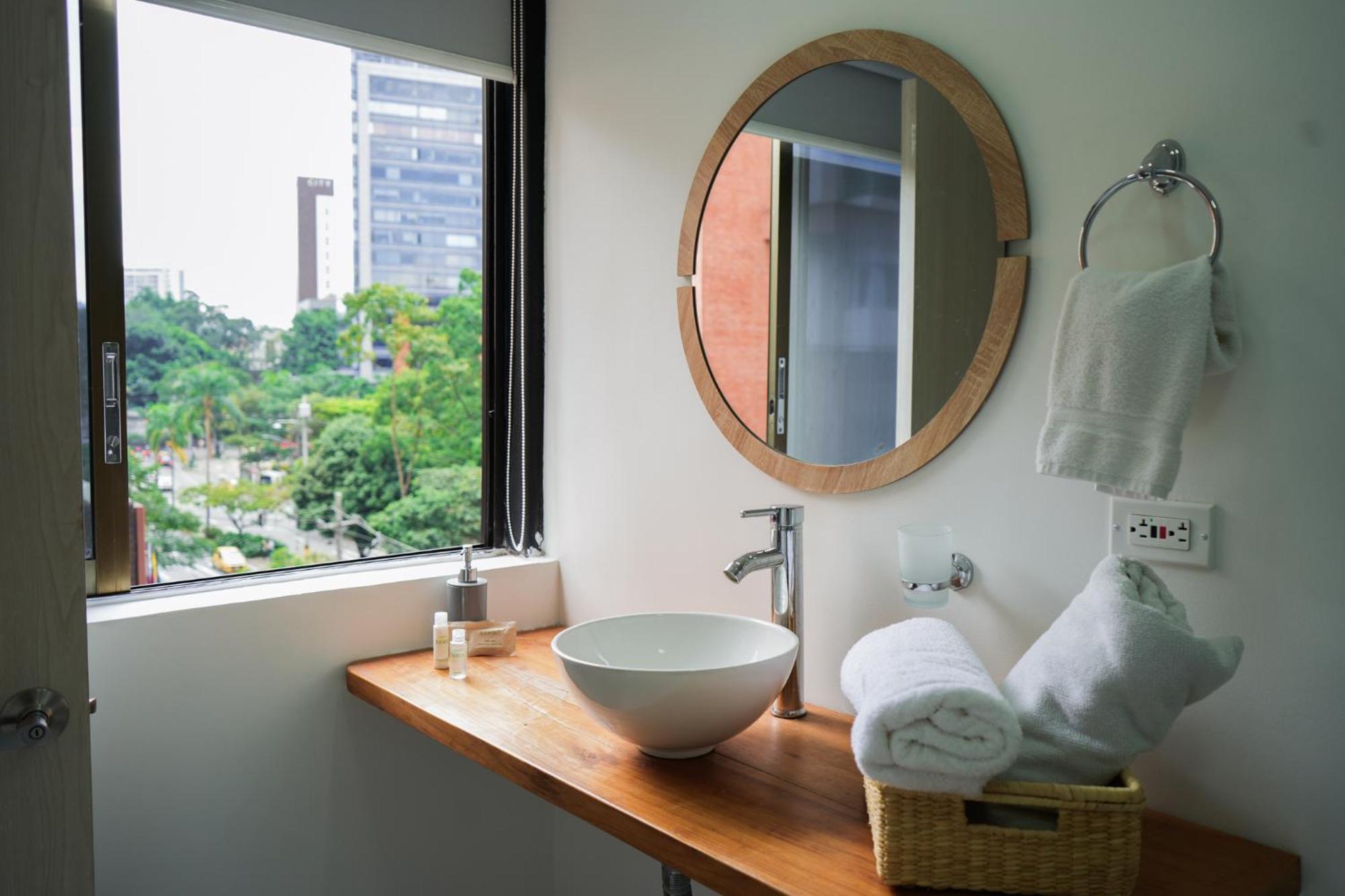 Hotel Bambu Milla De Oro Медельїн Екстер'єр фото