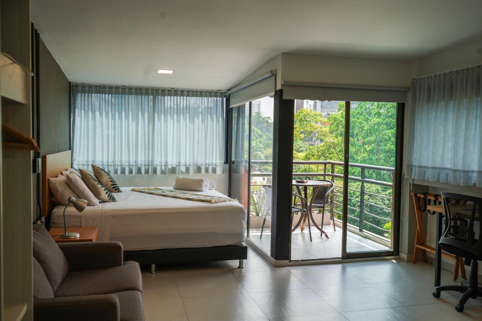 Hotel Bambu Milla De Oro Медельїн Екстер'єр фото