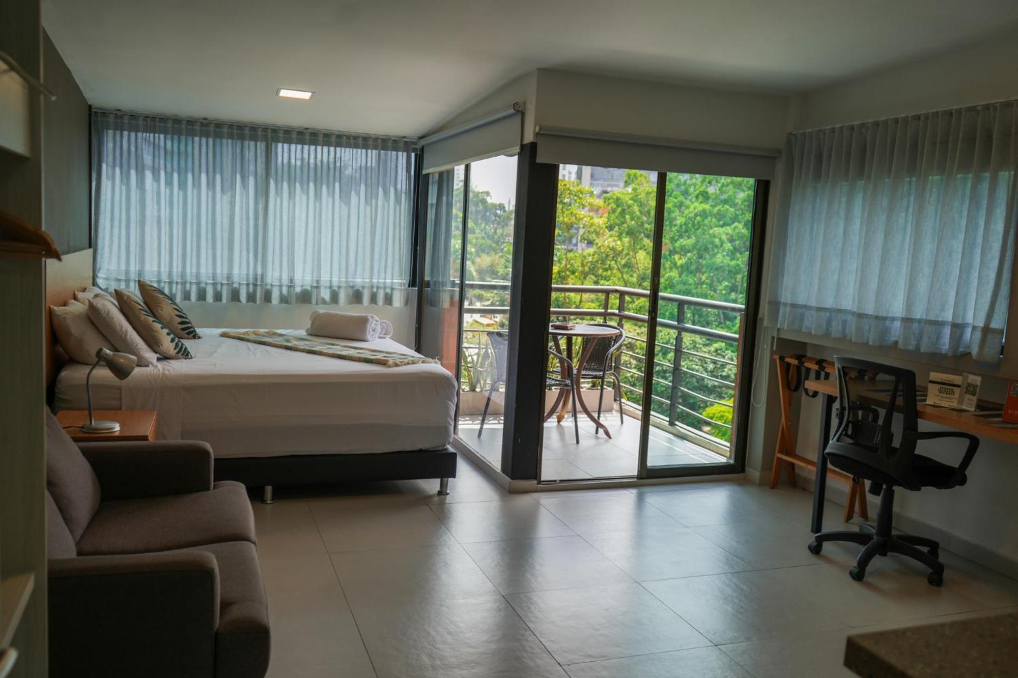 Hotel Bambu Milla De Oro Медельїн Екстер'єр фото