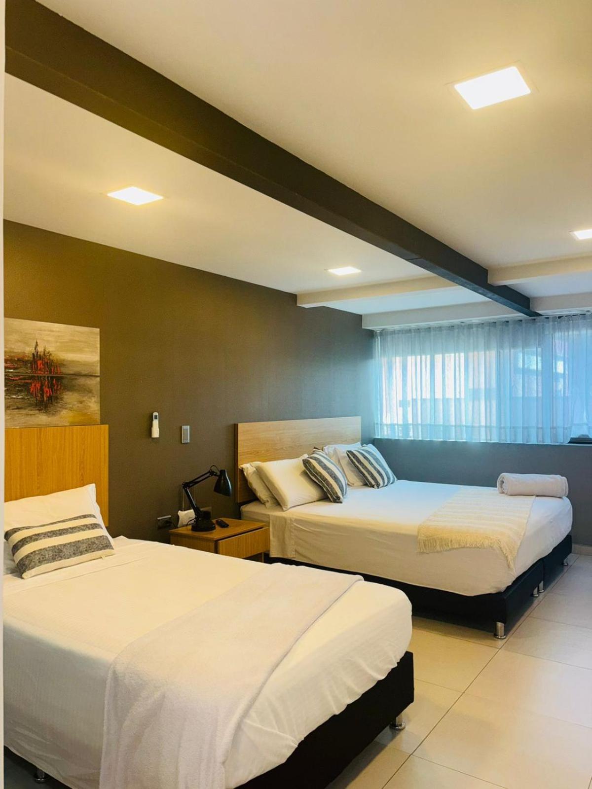 Hotel Bambu Milla De Oro Медельїн Екстер'єр фото
