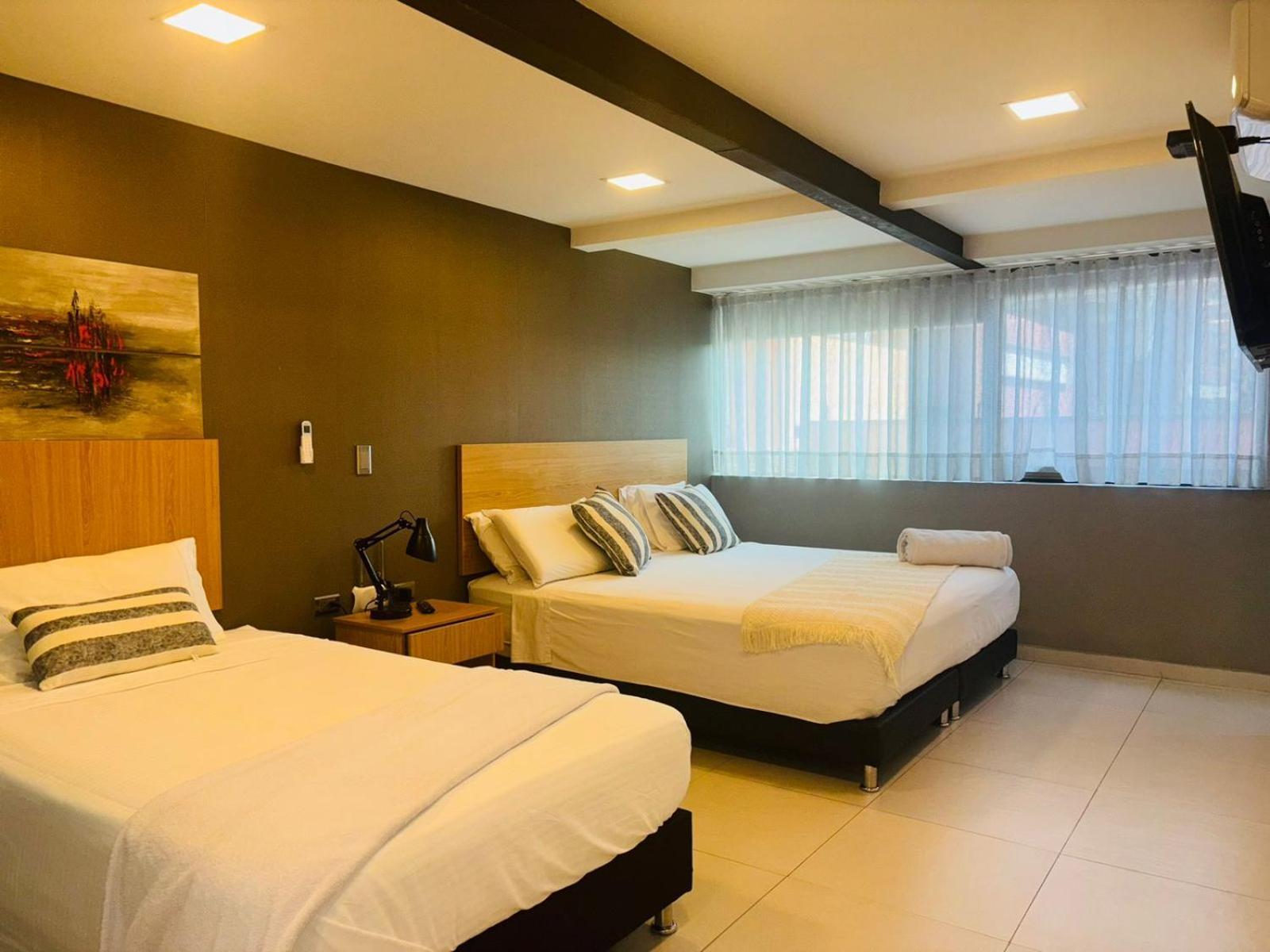 Hotel Bambu Milla De Oro Медельїн Екстер'єр фото